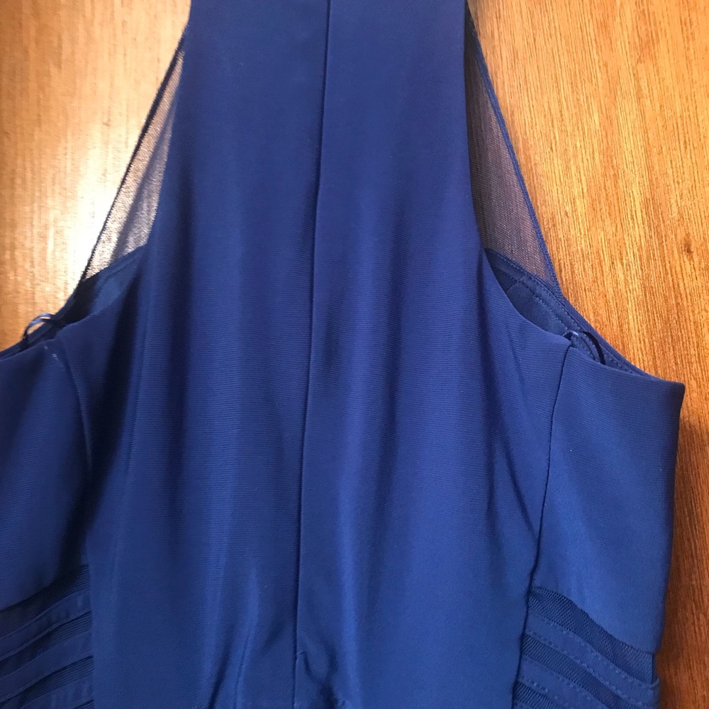Dress - Picture 4 of 5